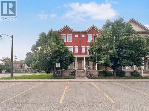 31-5050 Intrepid Dr, Mississauga, ON, L5M0E5 | Card Image