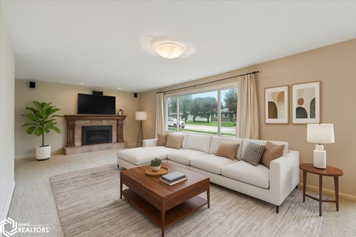 1310 6th Street, Eldora, IA, 50627 | Card Image