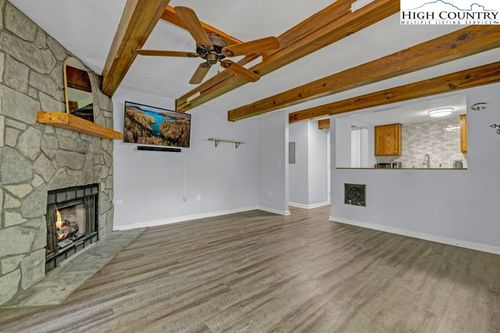 c-26 Pinetop Cir, Banner Elk, NC, 28604-8407 | Card Image