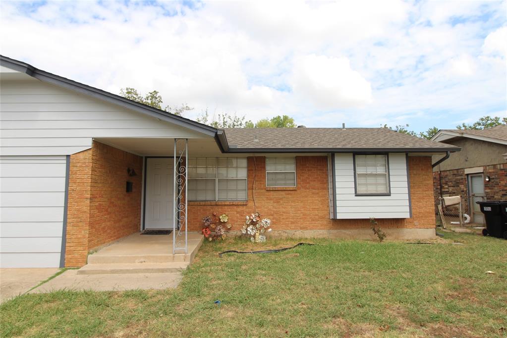 Quarry Ln, Warren, OH 44483
