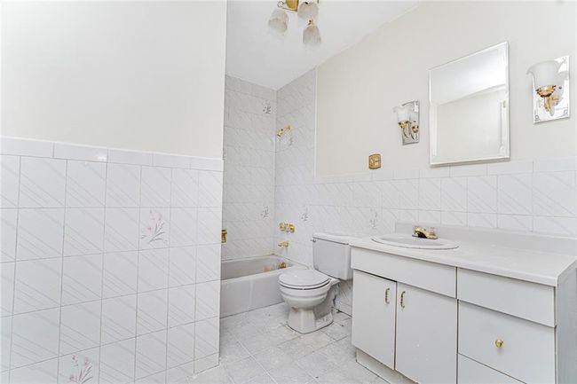 335 18 Th St, Home with 9 bedrooms, 2 bathrooms and null parking in Brooklyn NY | Image 10