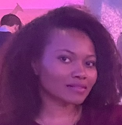 Uyi
