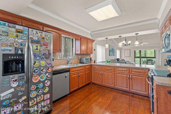6572 River Run Blvd, Condo with 2 bedrooms, 2 bathrooms and null parking in Weeki Wachee FL | Image 6