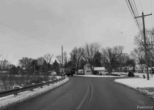 330 N Main Street, St Louis, MI, 48880 | Card Image