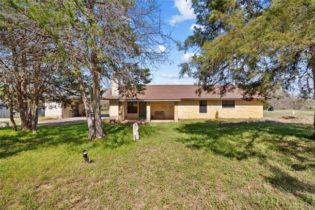 491 Herron Trl, Home with 3 bedrooms, 2 bathrooms and 8 parking in McDade TX | Image 39