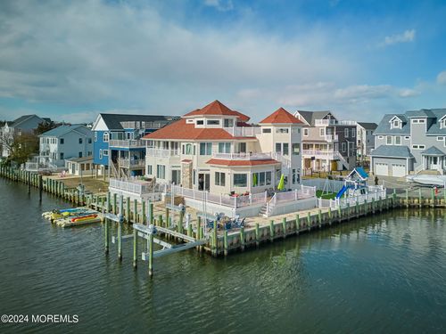 256 Cedar Dr, Bayville, NJ, 08721-3109 | Card Image