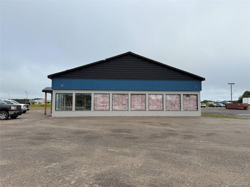2512 I 75 Business Spur, Sault Sainte Marie, MI, 49783-3512 | Card Image