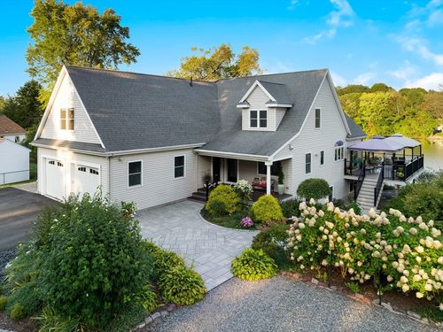 1 Diamond St, North Attleboro, MA, 02760-3903 | Card Image