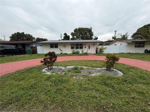 7950 Nw 10th St, Pembroke Pines, FL, 33024-5145 | Card Image