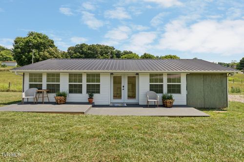 3224 Knob Creek Rd, Gray, TN, 37615-4558 | Card Image