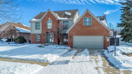 53428 Gregory Dr, Macomb, MI, 48042-5713 | Card Image