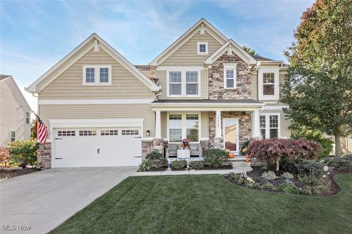 17259 Woodshire Dr, Strongsville, OH, 44149-6025 | Card Image