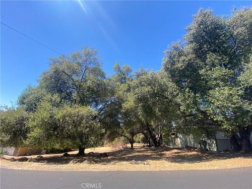 18625 Oak Grove Rd, Hidden Valley Lake, CA, 95467-8283 | Card Image