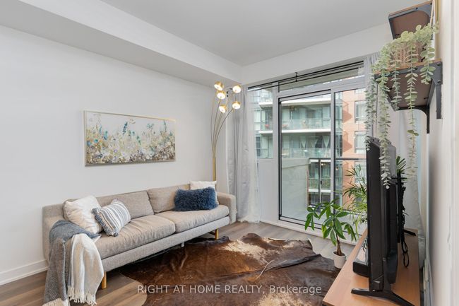 531 - 38 Iannuzzi St, Condo with 2 bedrooms, 1 bathrooms and 1 parking in Toronto ON | Image 7