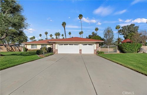 6565 Lorraine Dr, Riverside, CA, 92506-5125 | Card Image