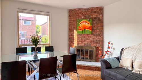 44 Kenley Cres, Markham, ON, L3R6X4 | Card Image