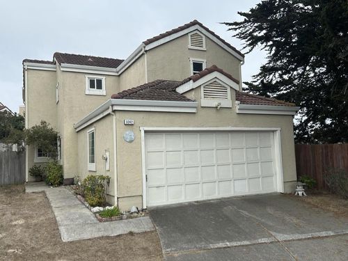 3242 Coral Way, Marina, CA, 93933-2224 | Card Image