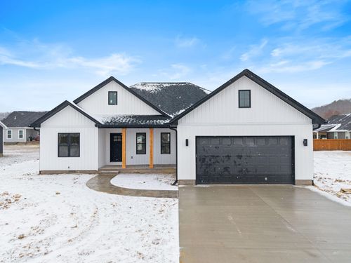 135 Knob View Trce, Junction City, KY, 40440-8301 | Card Image