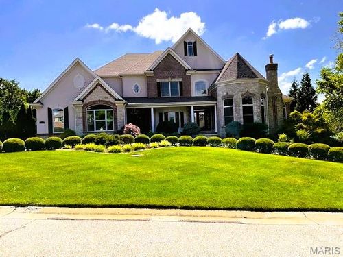 1009 Savonne Ct, Chesterfield, MO, 63005-4977 | Card Image