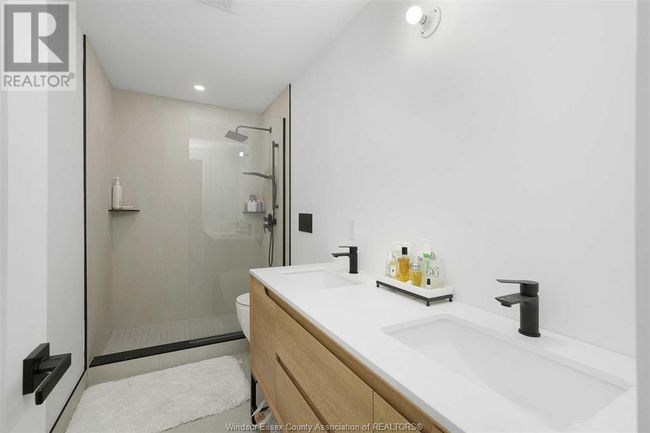 1701 - 515 Riverside Dr W, Condo with 2 bedrooms, 3 bathrooms and null parking in Windsor ON | Image 24