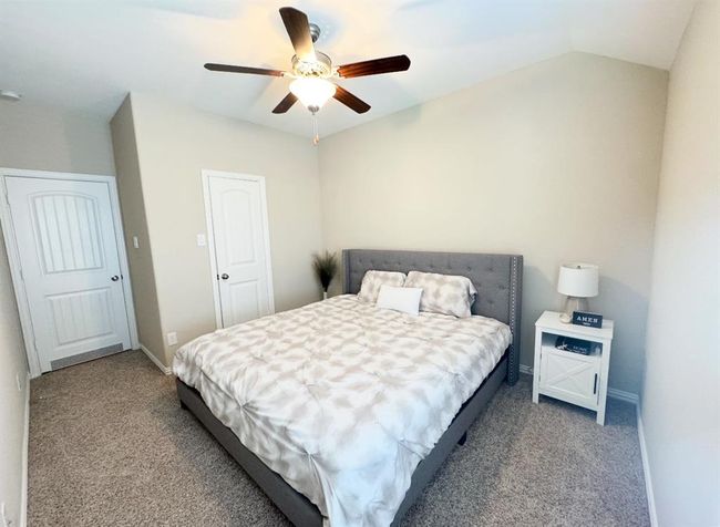 718 S Chamfer Way, House other with 4 bedrooms, 3 bathrooms and 3 parking in Crosby TX | Image 15