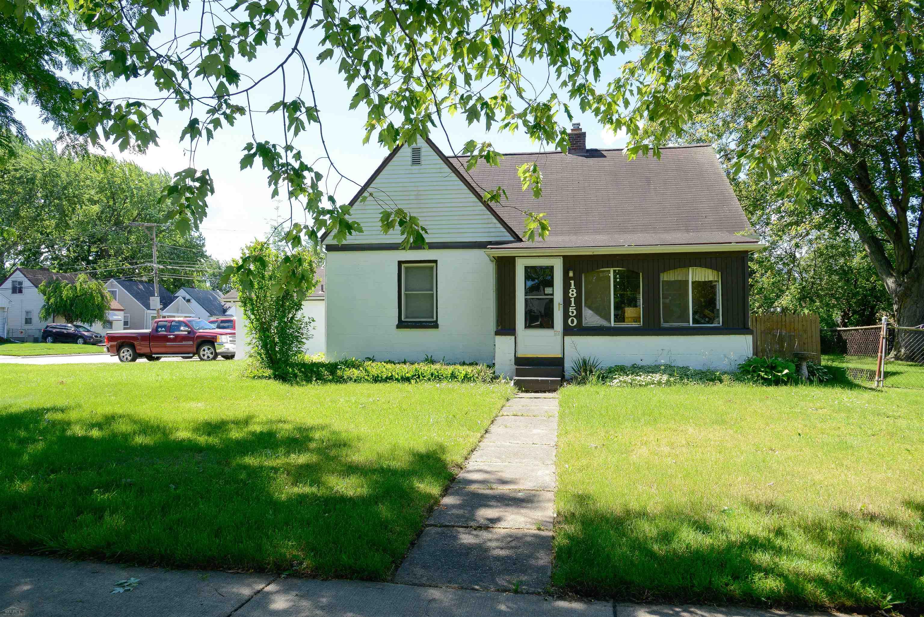 Common Rd, Roseville, MI 48066