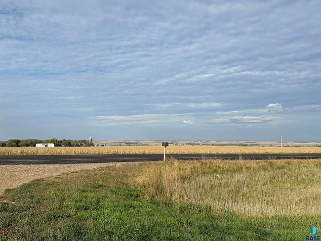 44415 Us Highway 18, House other with 3 bedrooms, 2 bathrooms and null parking in Freeman SD | Image 86