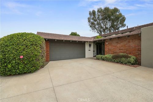 2220 Fiesta, Newport Beach, CA, 92660-4010 | Card Image