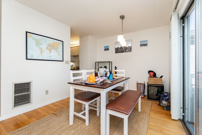 31 - 31 Henry St, House attached with 2 bedrooms, 3 bathrooms and 1 parking in Cambridge MA | Image 14