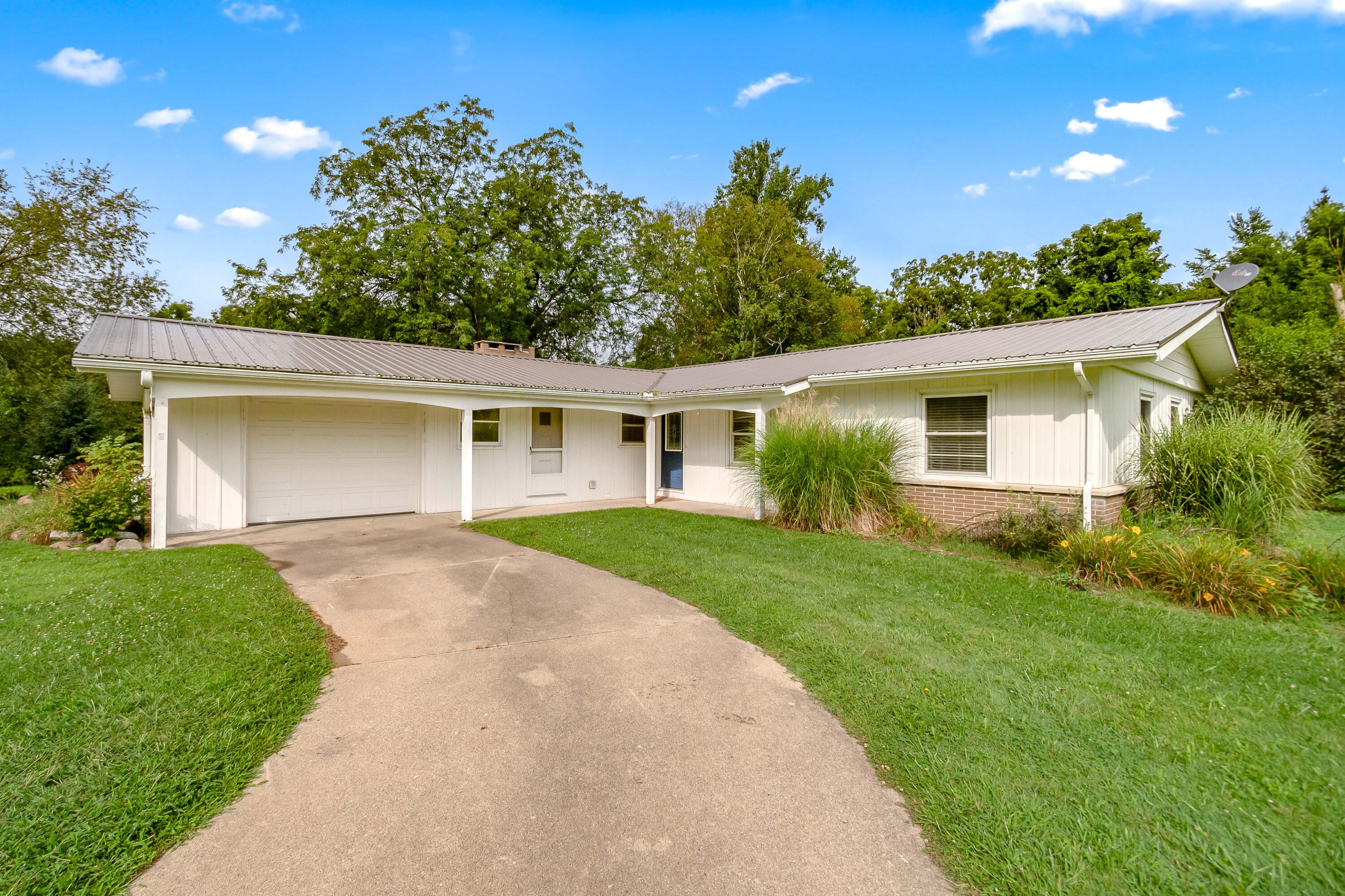 Marshall Rd, Coldwater, MI 49036