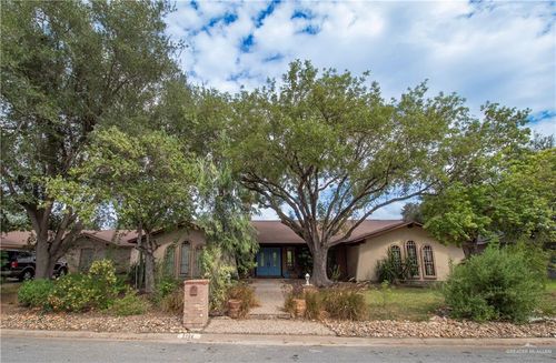 3206 N 20th St, McAllen, TX, 78501-6013 | Card Image