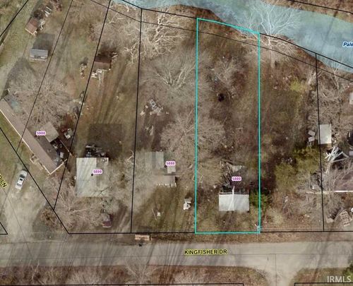 5880 W King Fisher Dr, Mentone, IN, 46539-9313 | Card Image
