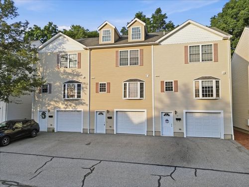15-37 Glen Ave, Chelmsford, MA, 01824-2871 | Card Image