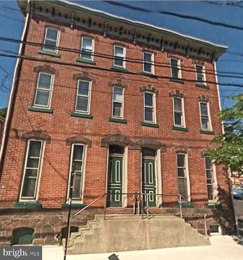 2-70 N Main St, SPRING CITY, PA, 19475-1885 | Card Image