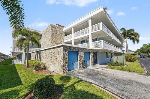 232-4715 Bay St Ne, ST PETERSBURG, FL, 33703-4024 | Card Image