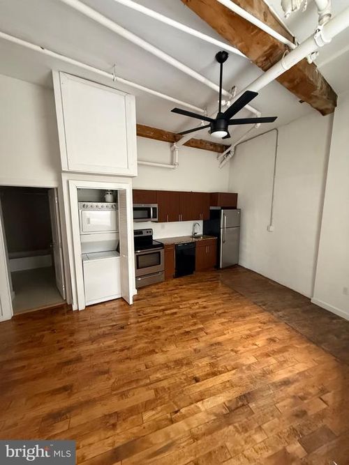 unit-205-4 Leverington Ave, PHILADELPHIA, PA, 19127-2204 | Card Image