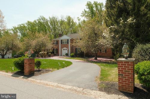 112 Kelly Ln, Media, PA, 19063-2047 | Card Image