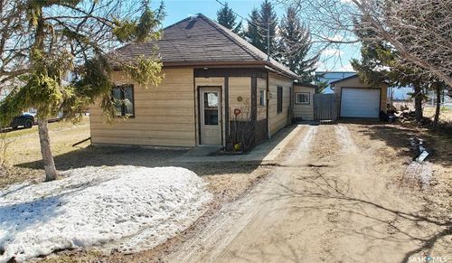 412 Gibson Ave, Saltcoats, SK, S0A0H0 | Card Image
