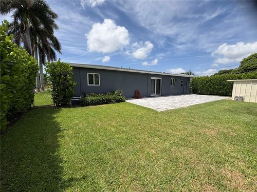 125 Se 6th Ave, Boynton Beach, FL, 33435-4545 | Card Image
