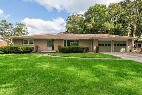 539 Wagner Ct, Benton Harbor, MI, 49022-7143 | Card Image
