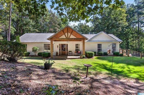 367 Country Manor Dr, Sterrett, AL, 35147-9209 | Card Image