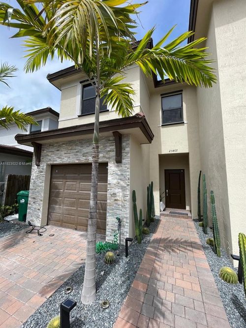 25417 Sw 108th Ct, Homestead, FL, 33032-6357 | Card Image