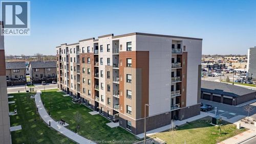 309-800 Beachside Drive, Lakeshore, ON, N9K0C5 | Card Image