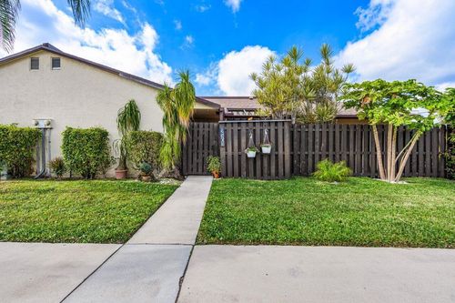 2503 Waterview Cir, Palm Springs, FL, 33461-6420 | Card Image