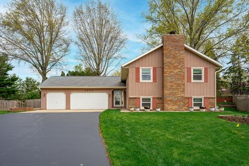 5965 Chandler Drive, Rockford, IL, 61114 | Card Image