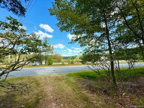 469 White Rd, Glen Spey, NY, 12737-5681 | Card Image