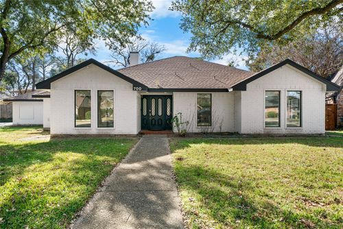 700 Macarthur Ct, Irving, TX, 75061-4488 | Card Image