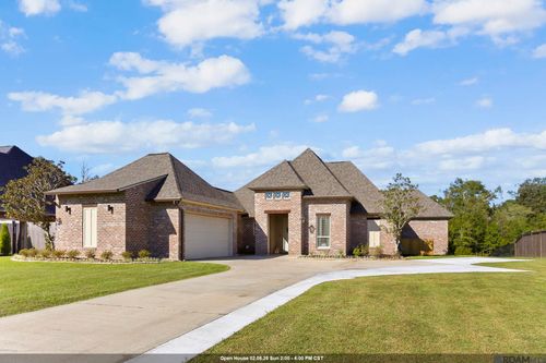 18206 Kenner Dr, Prairieville, LA, 70769-5675 | Card Image