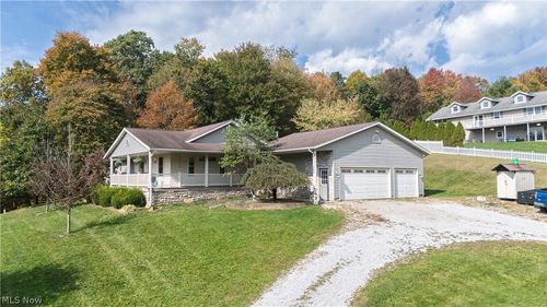 169 Schneiders Crossing Rd Nw, Dover, OH, 44622-6924 | Card Image
