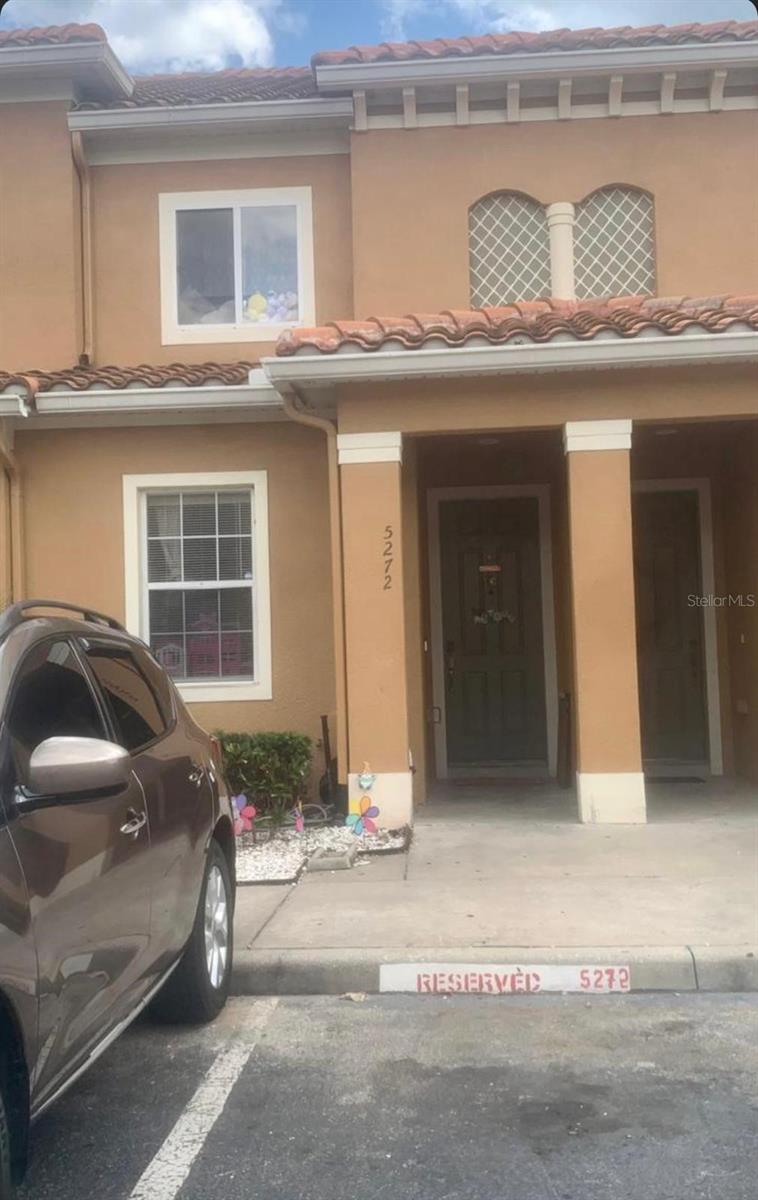 Paradise Cay Cir, Kissimmee, FL 34746